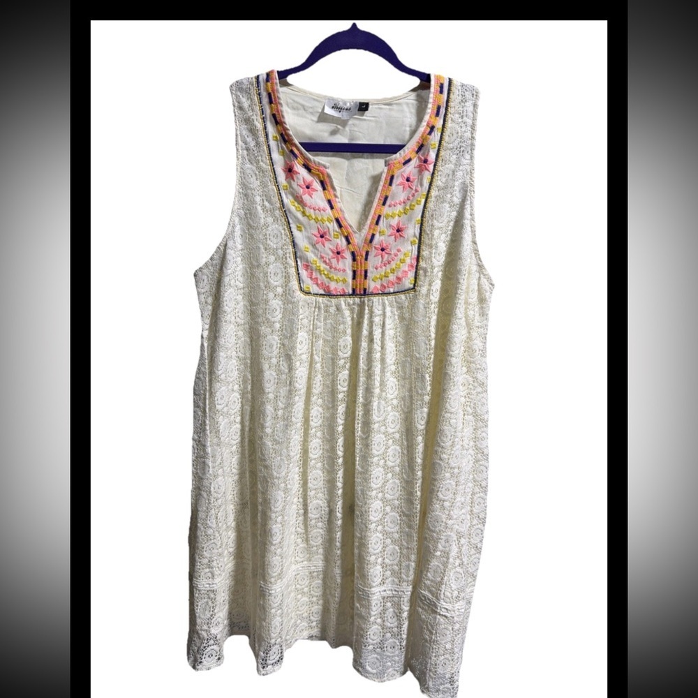 Meghan Los Angeles Sleeveless Embroidered Boho Dress White Size Large O-16